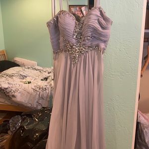 Beautiful prom dress!